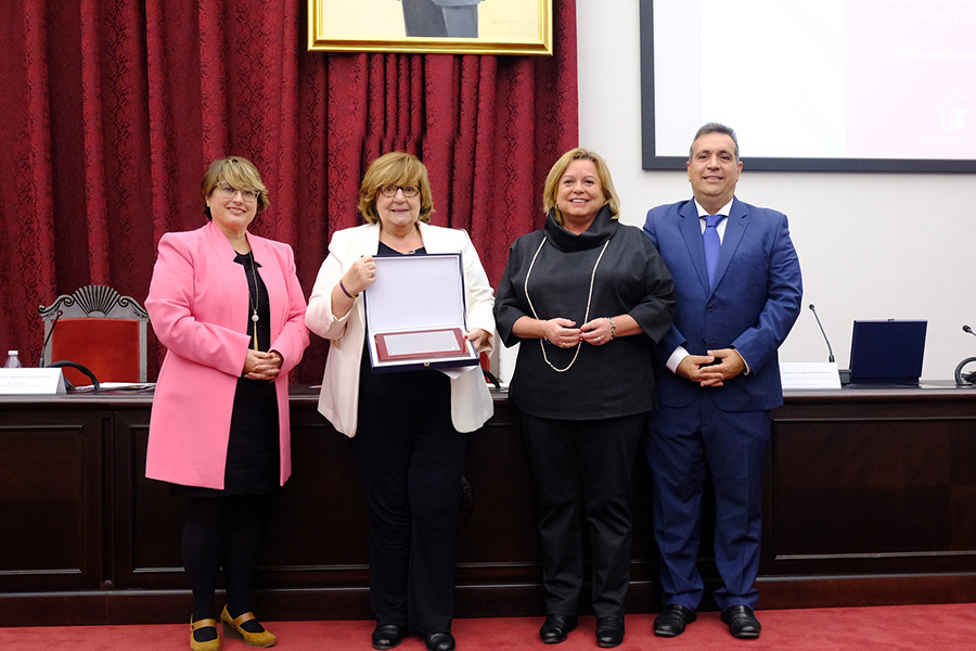 AEC ISABEL GONZÁLEZ DÍEZ Y PATRICIA APARICIO