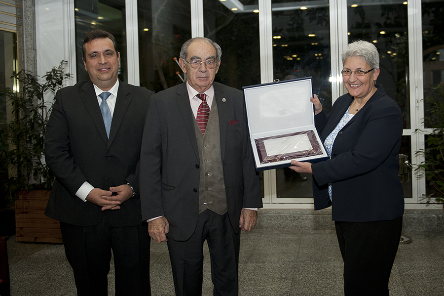 AEC JUANA GALLAR